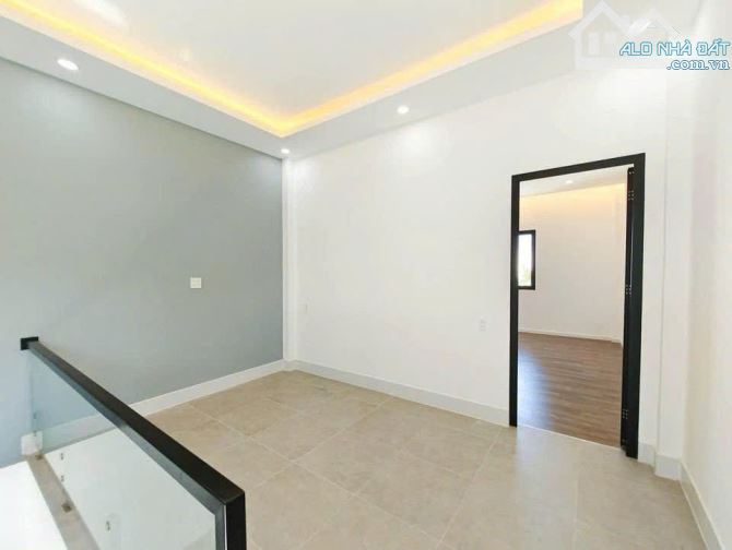 NHÀ LẦU CẠNH KHU DÂN CƯ HIỆN HỮU - 2