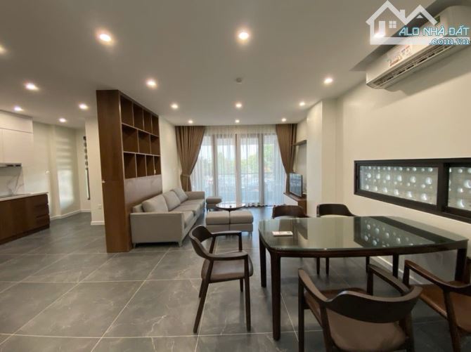 BÁN CĂN HỘ DỊCH VỤ PHỐ TRÍCH SÀI, TÂY HỒ. 110M2 8 TẦNG -MT 7M GIÁ 32 TỶ- GÀ ĐẺ CHỨNG VÀNG - 2