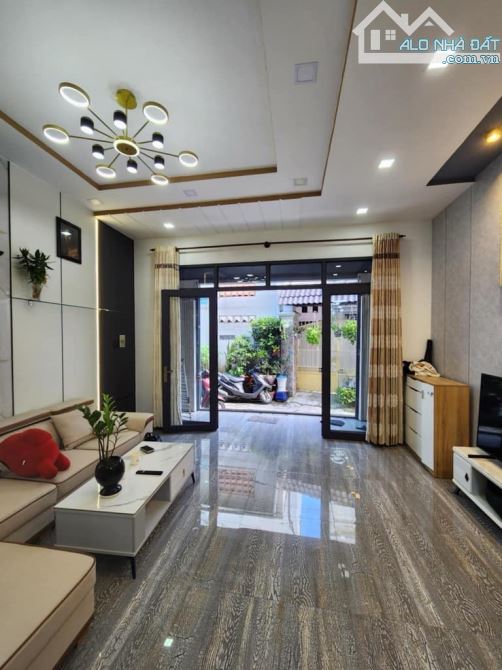 🏡 NHÀ ĐẸP GIỮA TRUNG TÂM 🏡 Bán nhà Nam Kỳ Khởi Nghĩa – 52m2 – 5PN – 3 tầng - 2