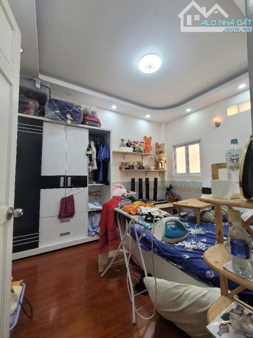 🏙️ NHÀ GIỮA TRUNG TÂM – GIÁ TỐT KHÓ TIN 🏙️ Bán nhà Nguyễn Thị Minh Khai – 50m2 – 4PN – 3 - 2