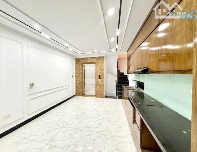 35M2, 6 TẦNG, LÔ GÓC, NHÀ MỚI, THANG MÁY, FULL NỘI THẤT Ở LUÔN. HIẾM NHỈNH 7 TỶ - 2