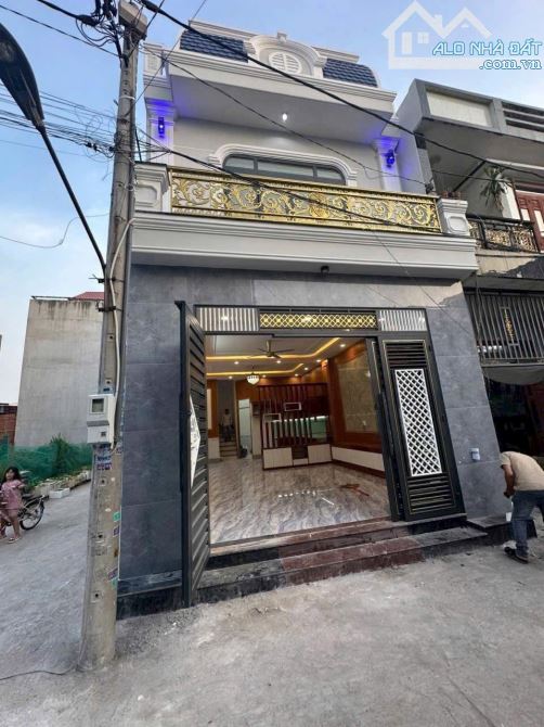 CHỦ GỞI BÁN NHÀ 1 TRỆT 1 LẦU GÓC 2 MẶT TIỀN (HOÀN CÔNG) ĐƯỜNG OTO NGAY UBDN P. TÂN VẠN - 2