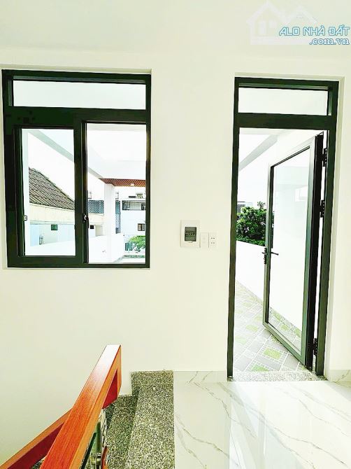MẶT TIỀN KINH DOANH- KHU LÊ VĂN QỨƠI GIÁP TÂN PHÚ - 4 TẦNG- DT : 50M2 - NHÀ MỚI Ở NGAY - C - 2