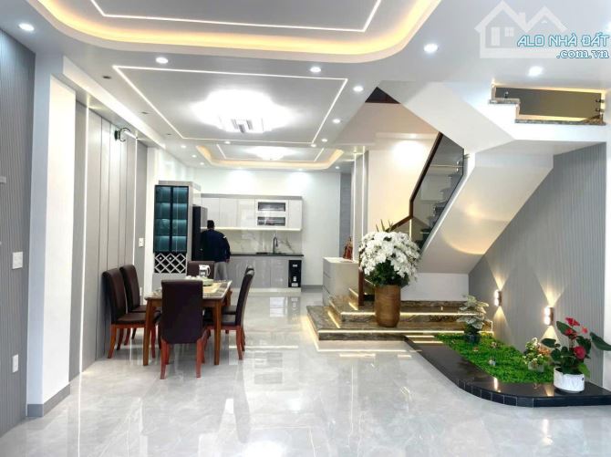 Bán nhà 4 tầng mới gần 70m tại Sở Dầu, Hồng Bàng ô tô tránh nhau. - 2