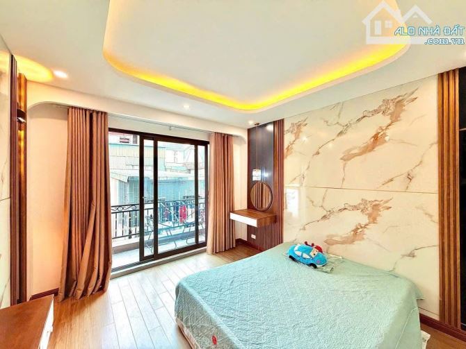 Bán nhà phân lô Hoàng Cầu Đống Đa, ô tô tránh, vỉa hè, DT50m, 5T, mt4.5m, 22.3 tỷ - 2