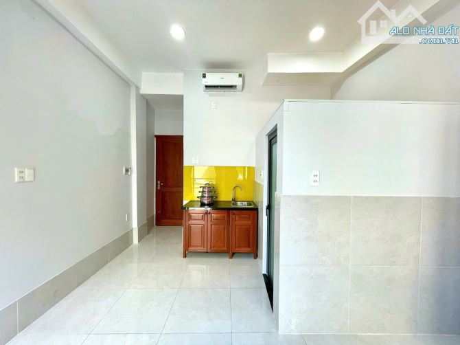 Bán Nhà 4 Lầu hẻm 3m Bùi Minh Trực ngay chợ sáng - 98.9m- 5m x 19,8m -11PN  F5 Q8 - 3