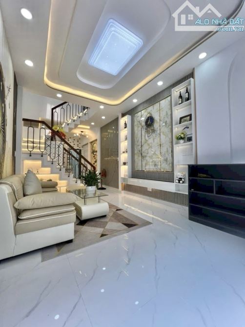 BÁN NHÀ ĐẸP FULL NỘI THẤT - 40M2 - SỔ NỞ HẬU - 2 TẦNG - CHỈ 4.X TỶ Thống Nhất 40m2 giá 4.8 - 3