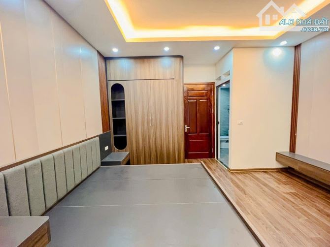 BÁN NHÀ MẶT PHỐ TRẦN BÌNH Ô TÔ THANG MÁY KINH DOANH DT 81M 5T MT 5M GIÁ 19,7 TỶ - 3
