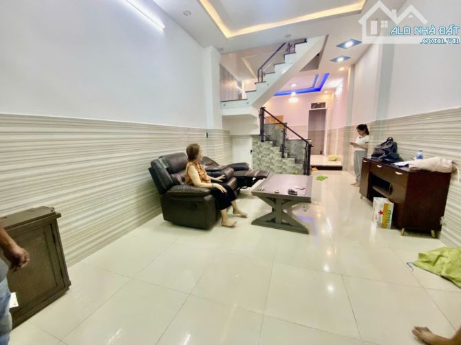 Bình Tân, hẻm ô tô thông TL10, nhà mới đẹp 4 tầng,  81m2, ngang 4.5m, giá rẻ - 3