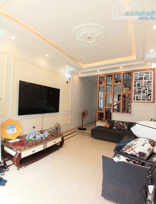 Bán nhà 4 tầng Nguyễn Bỉnh Khiêm, Đằng Giang, Ngô Quyền 50m2, chỉ 3.2 tỷ - 3