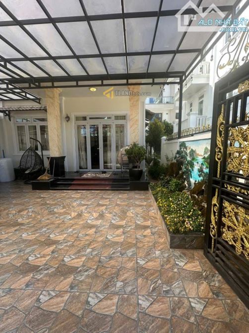 Bán Villa Hẻm ô tô lớn Sổ riêng Mai Anh Đào, Phường 8, Đà Lạt, - 3