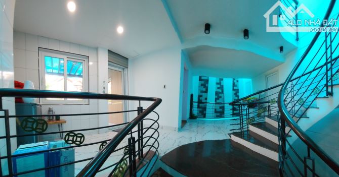 Biệt thự VIP - FULL nội thất tại KDC Ven Sông Sadeco, Nguyễn Văn Linh, Tân Phong, Q7. - 3