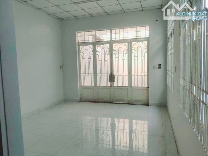 Bán Nhà C4 6 x 25m Giá chỉ 2 tỷ 680tr Đồng Khởi, ngay Ngã tư Tân Phong, Biên Hòa - 3