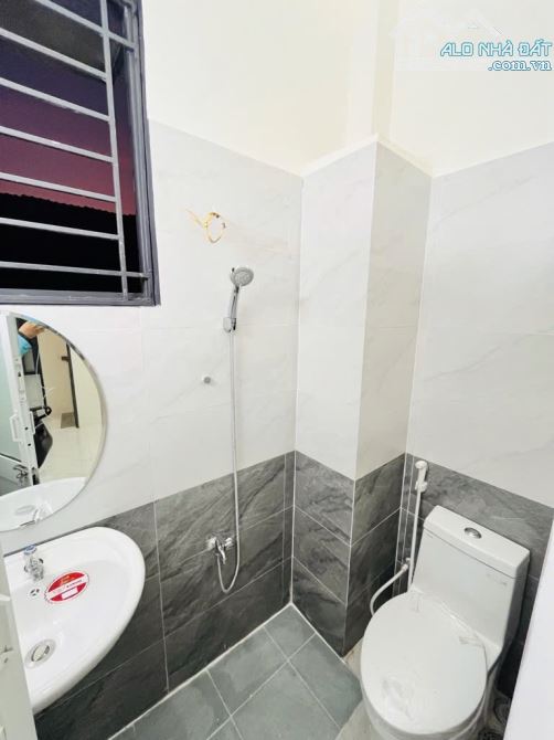 B.Á.N N.H.À MỚI Ở NGAY. DTSD. 50M. KO QUY HOẠCH. SHR. HOÀN CÔNG ĐỦ. NHỈNH 2Tỷ - 3