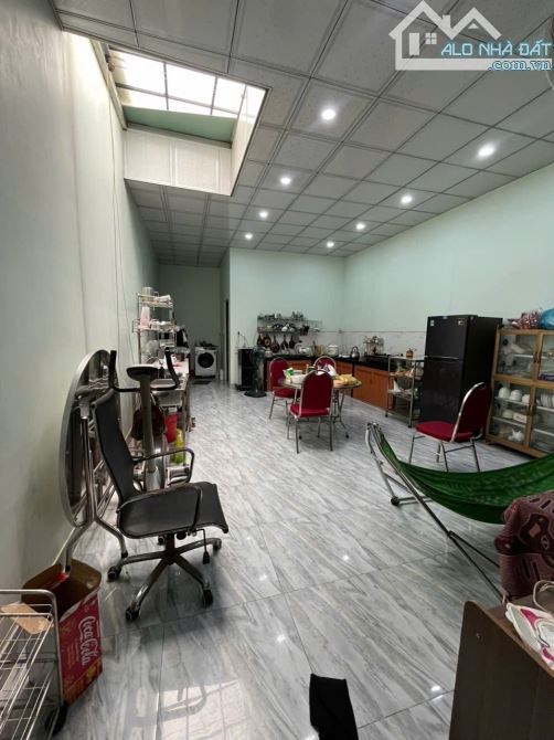 NP485 Giá 5.5 tỷ ( Thương Lượng ) , Bán nhà mặt tiền Chợ Tân Phong( Nguyễn Ái Quốc ) 116m2 - 3