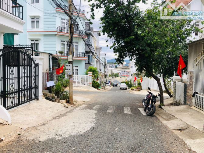 BÁN NHANH LÔ ĐẤT KQH TRẦN ANH TÔNG P8 72M - 5.7 TỶ - 3