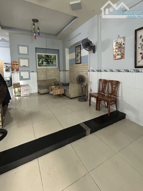 Ô TÔ NGỦ TRONG NHÀ - NHÀ Q2 157M2 CHỈ 9,9 TỶ - SÂN RỘNG, HẺM THÔNG, PHÁP LÝ CHUẨN - 3