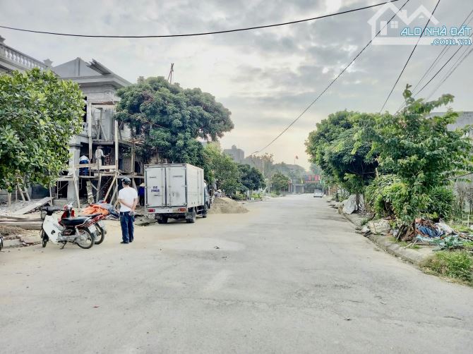 💥Bán lô biệt thự duy nhất tại TĐC Gốc Lim 200m2 đông nam đường to_ ngay công viên điểm 4 - 3