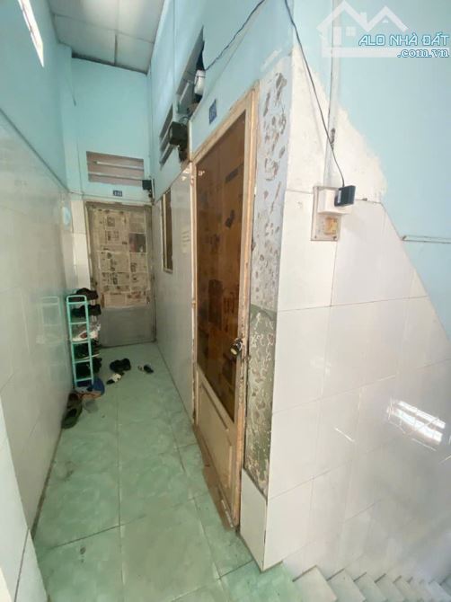 Bán CHDV 3 tầng,  Hẻm thông bàn cờ Bùi Văn Ba, dòng tiền ổn định, Nhỉnh 6 tỷ - 4