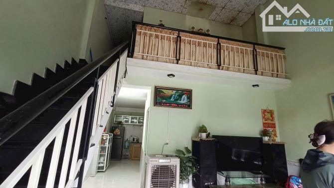 Nhà gác lửng kiên cố kiệt Trần Đình Tri cách biển Nguyễn Tất Thành 50m - 4