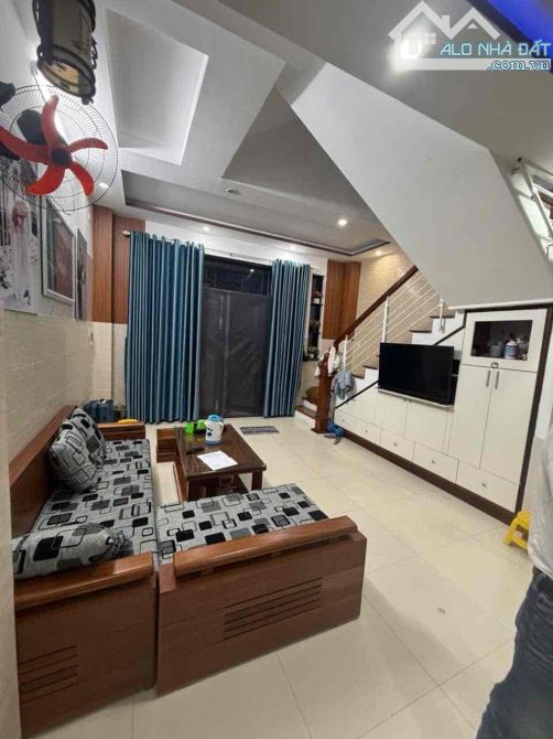 BÁN NHÀ ĐẸP ĐƯỜNG NGUYỄN CÔNG TRỨ – 3 TẦNG – 60M² – GẦN BIỂN MỸ KHÊ – GIÁ CHỈ 4.85 TỶ - 4