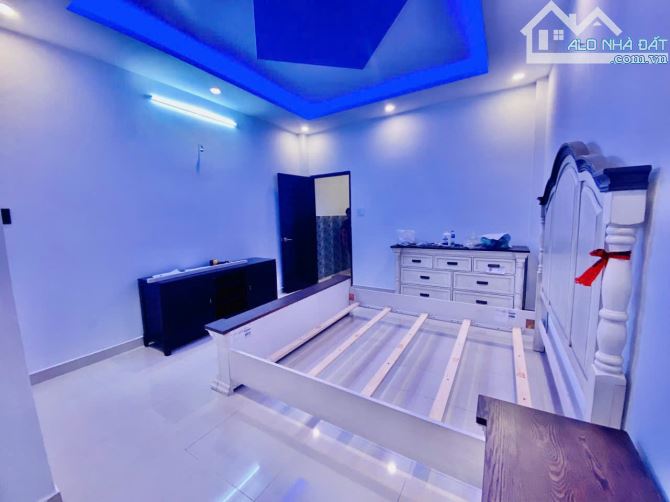 Bình Tân, hẻm ô tô thông TL10, nhà mới đẹp 4 tầng,  81m2, ngang 4.5m, giá rẻ - 4