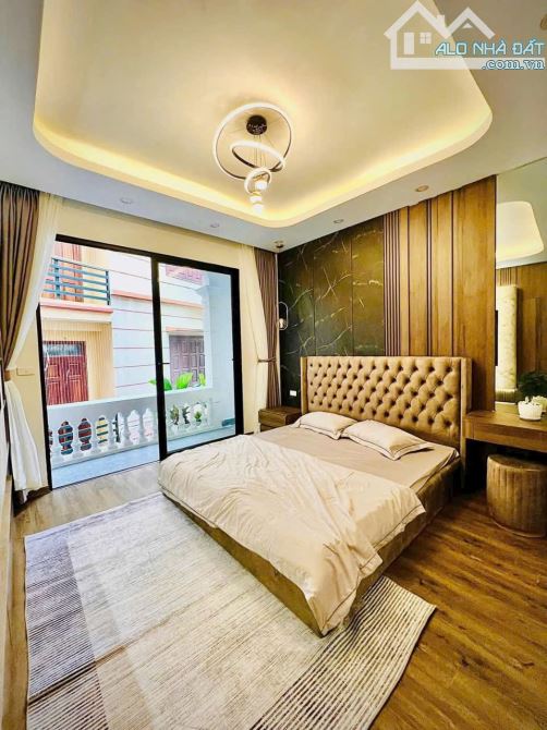 Bán nhà phố Tây Sơn Đống Đa lô góc ngõ rộng ô tô đỗ gần 46m2 4T MT 4m nở hậu ở, cho thuê - 4