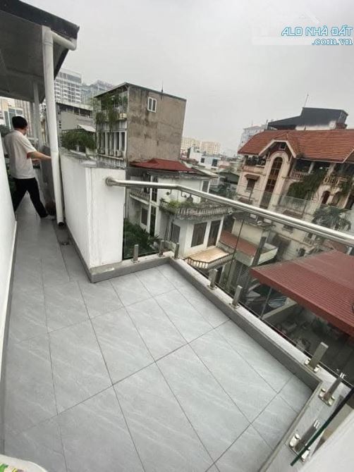 🌟 Bán Biệt Thự Lô Góc Mặt Ngõ Hoàng Cầu, Đống Đa - 100m² - 5 Tầng - MT 18m - Giá 55 tỷ - 4
