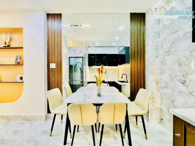 BÁN NHÀ HẺM 1 TRỤC – GẦN CHỢ PHẠM VĂN BẠCH 3PN – 3 TẦNG ĐÚC – 4 TỶ NHỈNH - 4