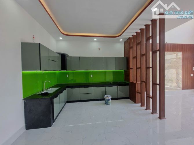 Nhà mặt tiền Nhựa kinh doanh 1 trệt 1 lửng gần trường THPT Đức Hòa, Thị trấn  Hòa, Long An - 4