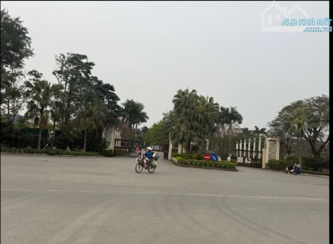 33.5 Tỷ/ 129 M2/6 Mt/ Nguyễn Hoàng Tôn/ Tây Hồ/Ô Tô Chánh - 4