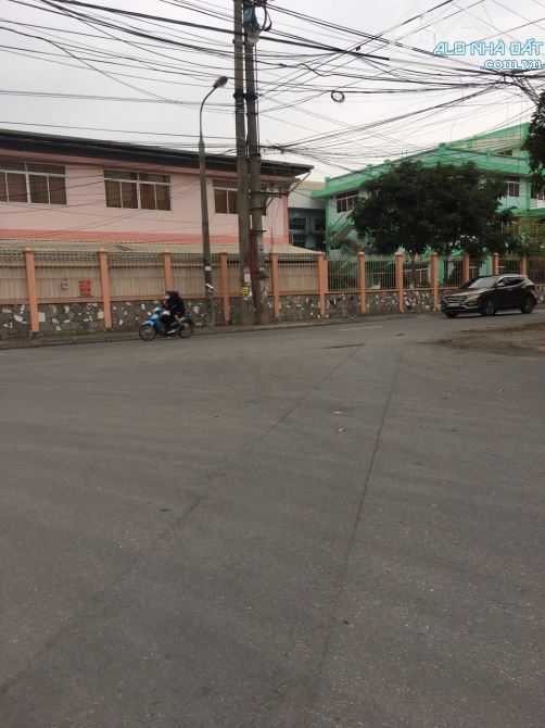 Cho thuê kho xưởng Biên Giang Hà Đông, DT 950m cao 7m xe công đỗ cửa điện 3 pha giá 50 tr - 4