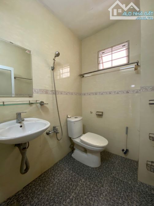 nhà đẹp- dòng tiền ổn định 200 triệu/năm-  Phan Văn Sửu-  Tân Bình - 4