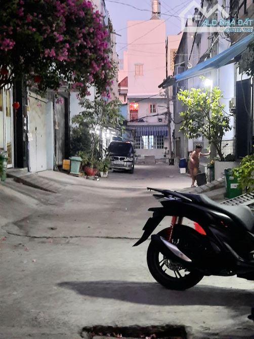 Bán nhà giáp Nguyễn Quý Yêm 64m2 2 tầng xe hơi đỗ cửa nhích 5 tỷ - 4
