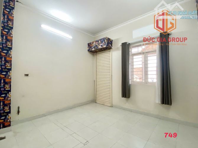 Bán nhà mặt tiền đường D9, khu D2D 1 trệt 3 lầu sổ hồng hoàn công 286m2 sàn giá 11.5 tỷ - 4