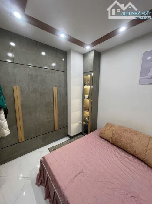 HƠN 1 TỶ CÓ CĂN HỘ CCMN - PHỐ LINH QUANG - ĐỐNG ĐA 50m2 - 5