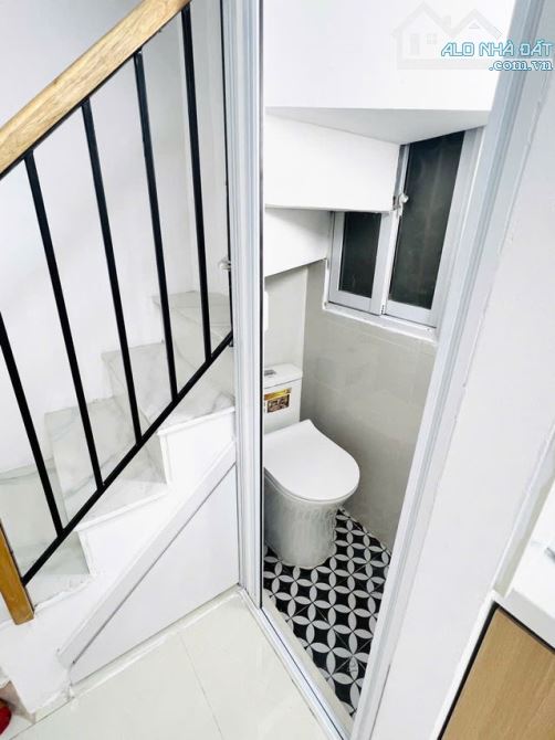 GIA ĐÌNH CẦN BÁN NHÀ TRONG NGÕ 2 MẶT THOÁNG CÁT LINH -ĐỐNG ĐA 5 TẦNG - 5