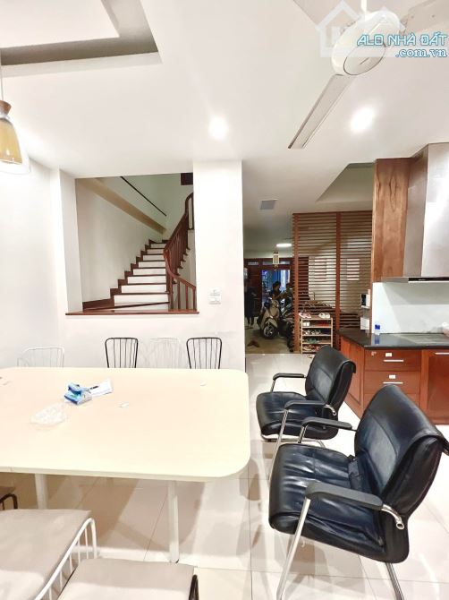 Bán nhà Trung Kính DT 85m2 x 4 tầng, MT 5.5m, Giá 31 tỷ - 5