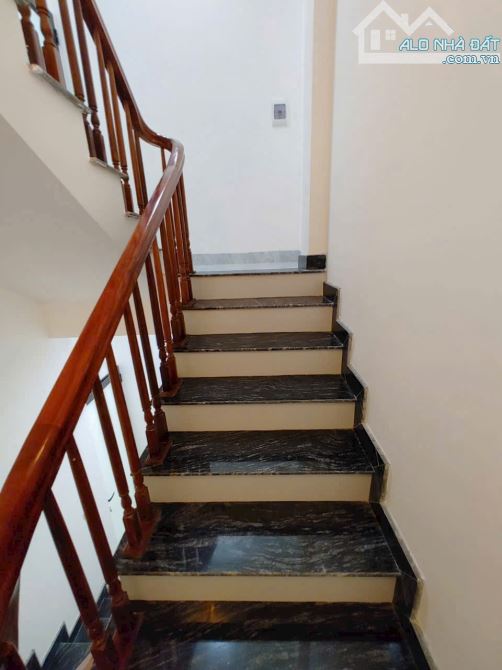 BÁN NHÀ 5 TẦNG VĂN QUÁN TRUNG TÂM HÀ ĐÔNG - 5.35 TỶ - SĐCC - VỊ TRÍ VÀNG Ô TÔ ĐỖ CỬA - 5