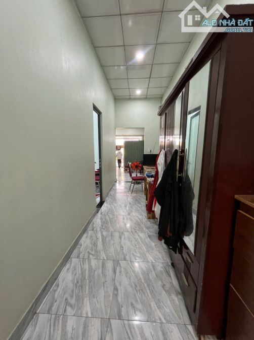 NP485 Giá 5.5 tỷ ( Thương Lượng ) , Bán nhà mặt tiền Chợ Tân Phong( Nguyễn Ái Quốc ) 116m2 - 5