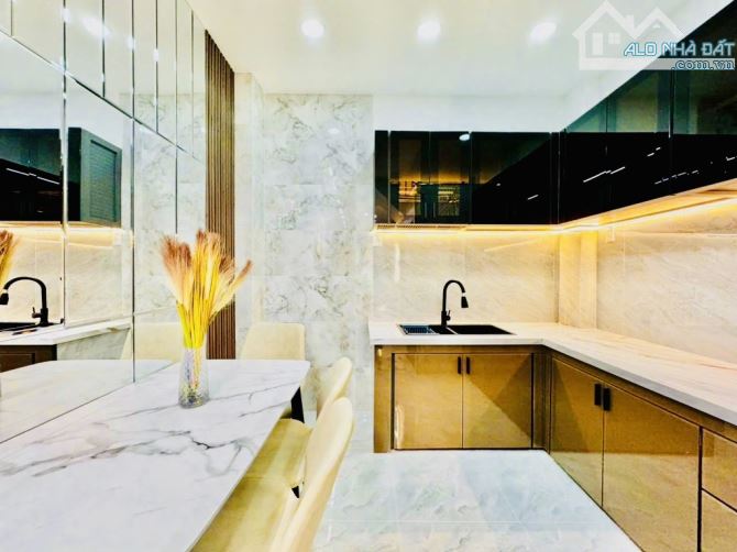 BÁN NHÀ HẺM 1 TRỤC – GẦN CHỢ PHẠM VĂN BẠCH 3PN – 3 TẦNG ĐÚC – 4 TỶ NHỈNH - 5