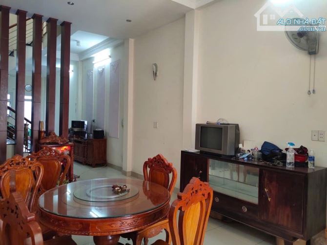 Mặt Tiền Nguyễn Thị Kiểu. 100m2-3 Tầng, Đường 24m, Ngay Siêu thị Mega, Chỉ 5tỷ6 - 5