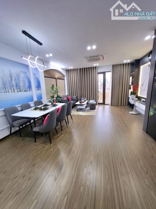 Bán nhà Vương Thừa Vũ, DT 48m2 x 7T, MT 5.5m, thang máy, phân lô oto, kinh doanh, 19 tỷ 4 - 5