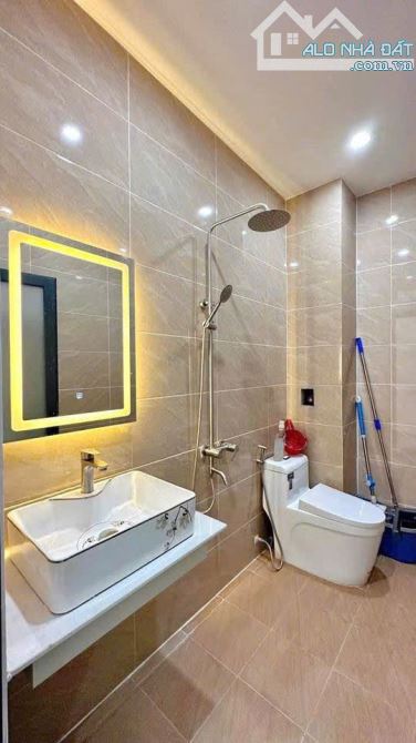 NHÀ LẦU CẠNH KHU DÂN CƯ HIỆN HỮU - 5