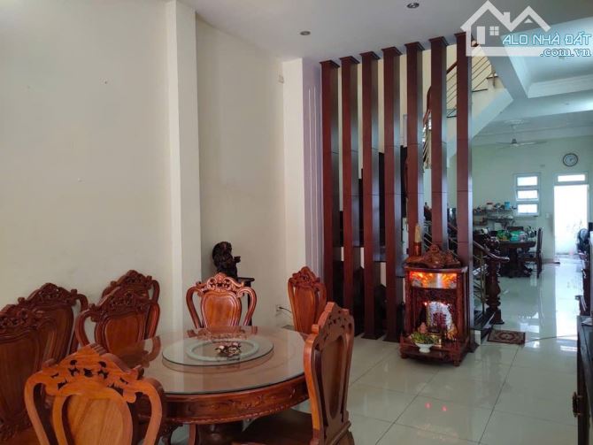 Mặt Tiền Nguyễn Thị Kiểu. 100m2-3 Tầng, Đường 24m, Ngay Siêu thị Mega, Chỉ 5tỷ6 - 6