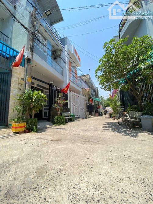 NHÀ 2TẦNG MỚI ĐẸP,HẺM XE HƠI NGAY ĐƯỜNG NGUYỄN DUY TRINH DT54M,LONG TRƯỜNG,CHỈ NHỈNH 4TỶTL - 6