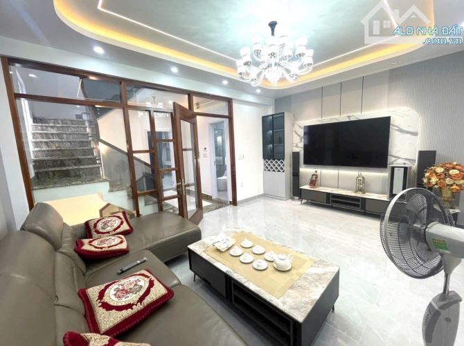 Bán nhà 4 tầng mới gần 70m tại Sở Dầu, Hồng Bàng ô tô tránh nhau. - 6