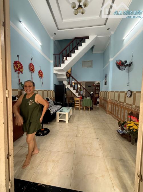 cần bán, VỊ TRÍ SIÊU ĐẸP, nguyễn thị búp quận 12, dt 48 M2 × 3 TẦNG, giá siêu rẻ - 7