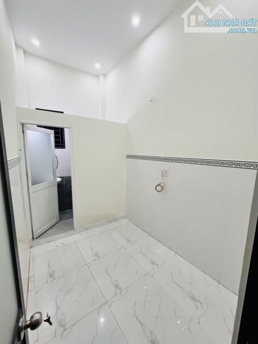 B.Á.N N.H.À MỚI Ở NGAY. DTSD. 50M. KO QUY HOẠCH. SHR. HOÀN CÔNG ĐỦ. NHỈNH 2Tỷ - 8
