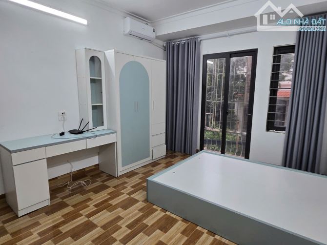 BÁN GẤP TÒA NHÀ 120M2 - 8 TẦNG. THANG MÁY, Ô TÔ ĐỖ CỬA, 21 CĂN HỘ KHÉP KÍN. - 8
